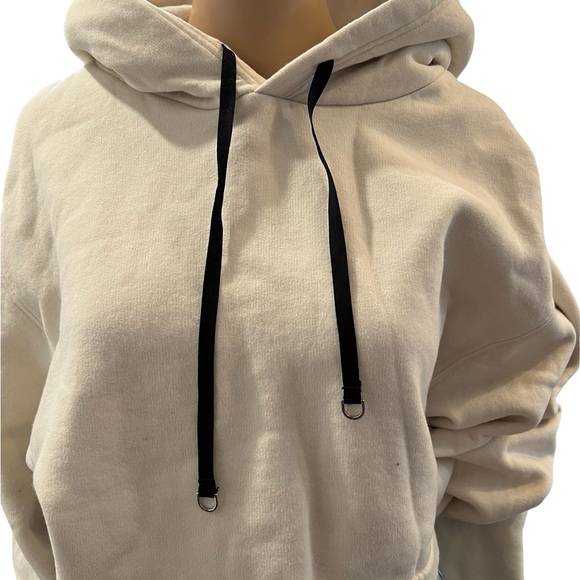 Thick and cozy cropped hoody 🩷 - Picture 6 of 9